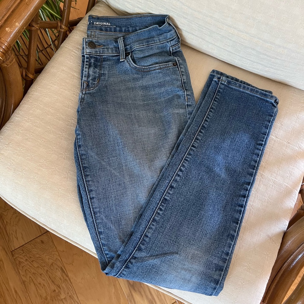 Old Navy jeans.